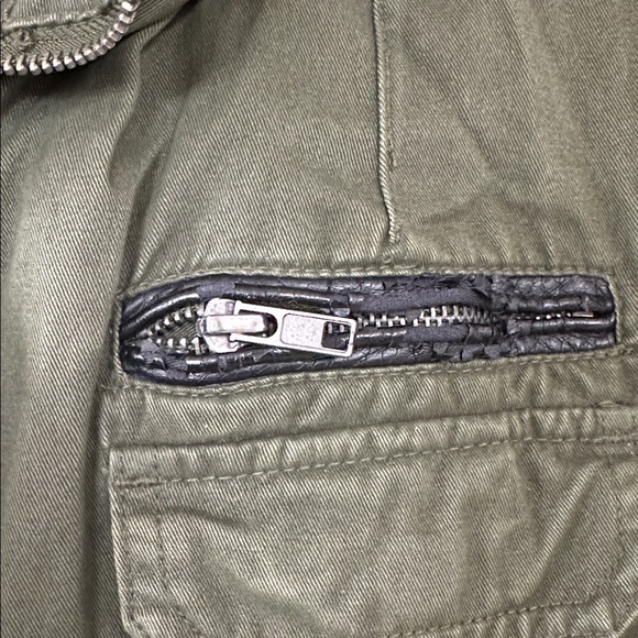 BDG Dark Green Sleeveless utility Vest - Picture 5 of 6